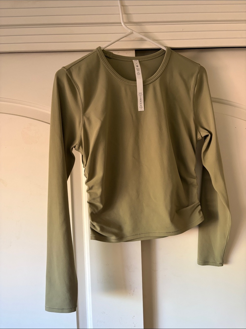 lululemon athletica Sage Green Long Sleeve Crew